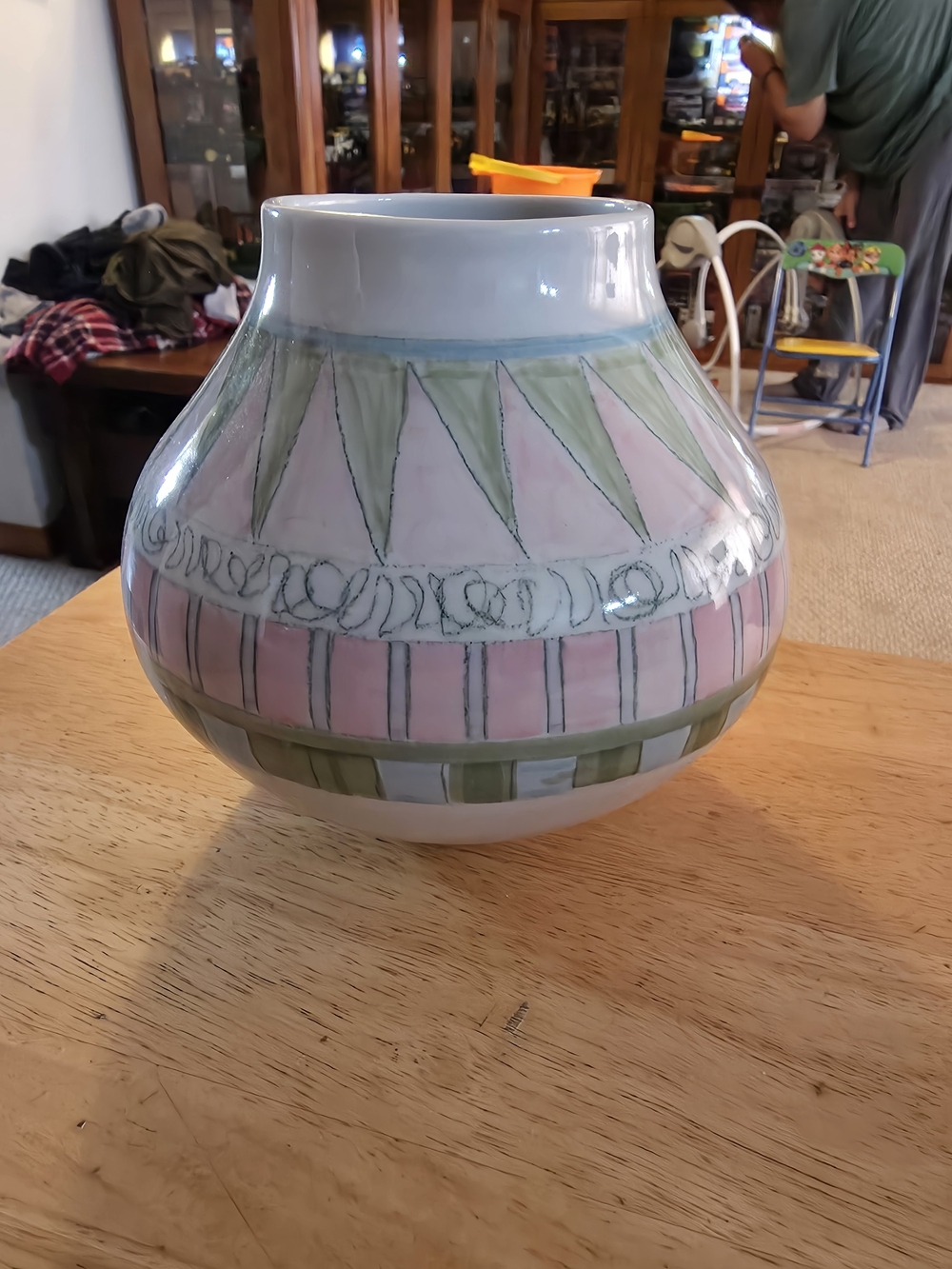 George Zarolinski Hand-Painted Pastel Ceramic Vase - Unbranded Pink & Green